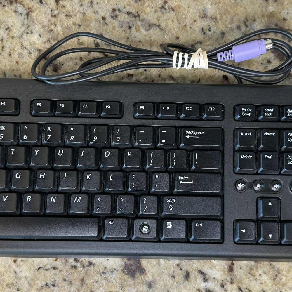 Compaq PS/2 Wired Keyboard KB-9963 Black 104-key QWERTY